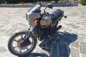 Kawasaki GPZ 750