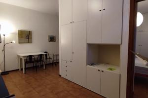 Pratico bilocale arredato