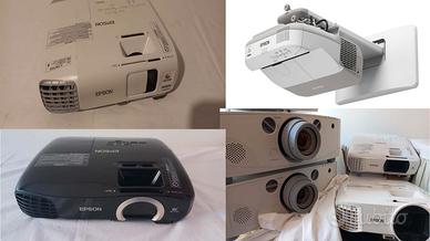 Proiettore con hdmi vga Epson uso pc tv