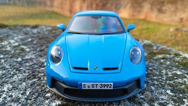 Porsche 911 GT3 1:18 Maisto