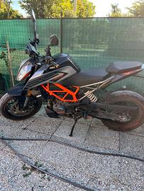 2021 KTM Duke 125