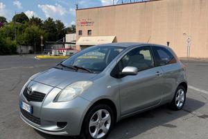 Toyota Yaris 1.0 3 porte Sol