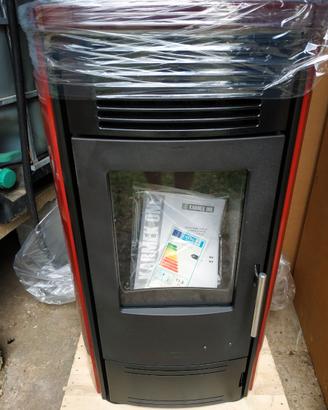 NUOVA stufa a pellet