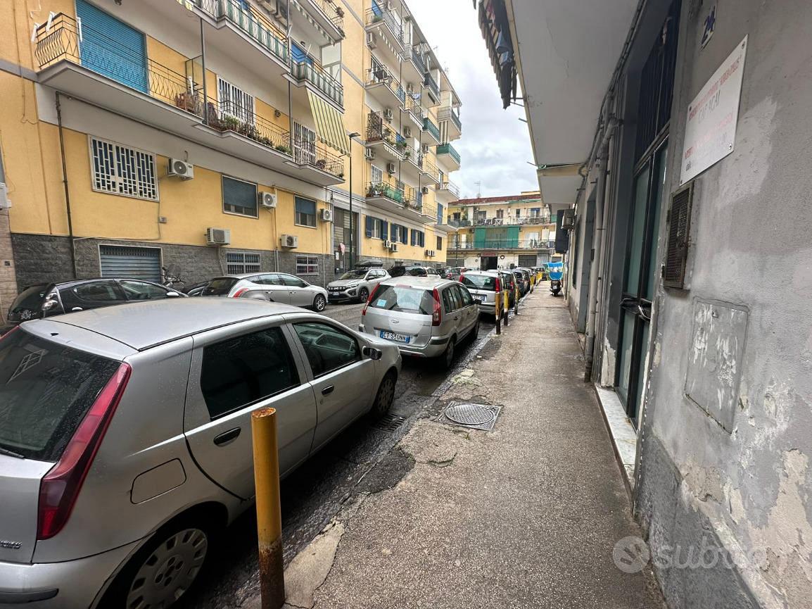 NEGOZIO A NAPOLI - Altro