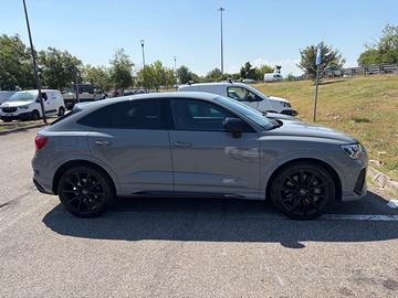Audi RSq3