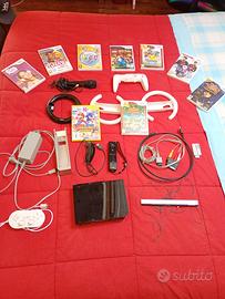 Nintendo Wii nera più giochi e accessori 