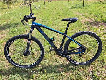 LEECOUGAN BLACH ICON 26 MontainBike