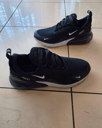 Nike Air Max 270 nere