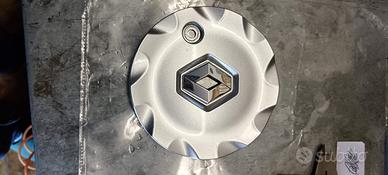 n. 1 coprimozzo Renault Megane