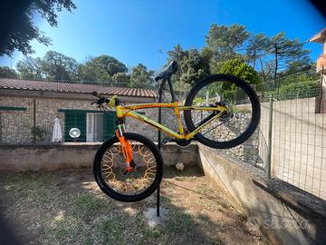 Wheelie bici firmata da shade