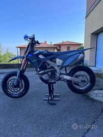 TM 450 SMK 2025