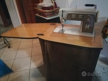 Macchina da Cucire Singer 700