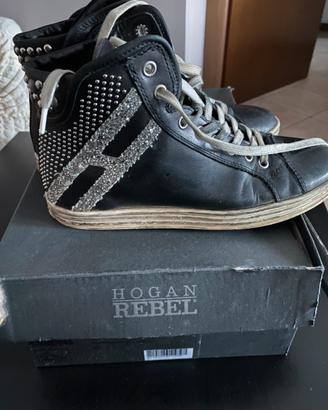 Hogan Rebel