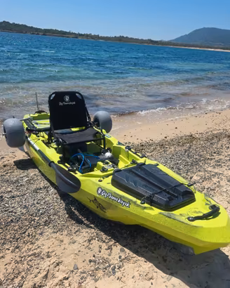 Kayak triken 330 con carrello retrattile