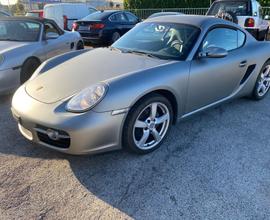 Porsche Cayman 2.7