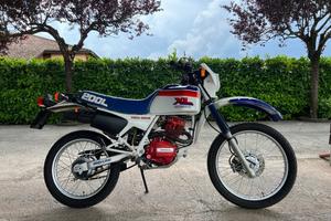 MOTO HONDA XL 200
