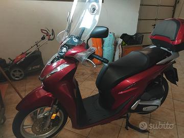 scooter sh 125 2020