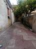 indipendente-su-due-livelli-con-cortile-e-garage