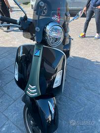 Vespa GTS 300