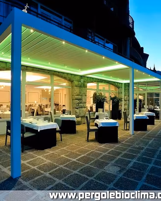 Pergola bioclimatica 8x4m motorizzata LED gazebo