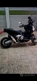 Honda x adv