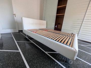 struttura letto matrimoniale+ rete a doghe 160x200