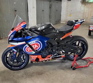 yamaha r1 2021 pista