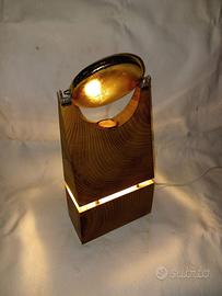 Lampada da tavolo a led