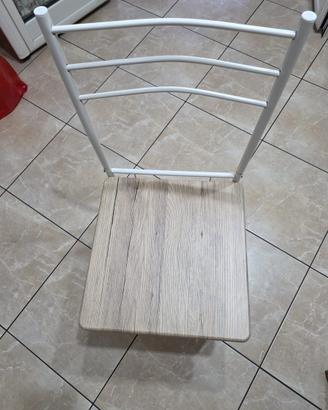 Sedie in ferro, top in legno