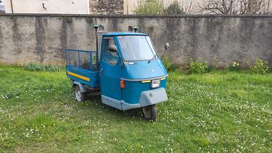 Ape 50 e kit ricambi vari