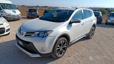 Toyota RAV 4 RAV4 2.0 D-4D 4WD Style White Ed.