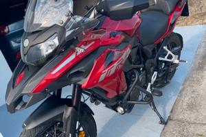 Benelli trk 502x