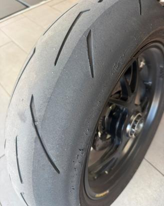 coppia Pirelli rossa corsa 4 panigale v4