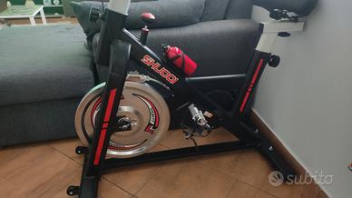 bici spinning con volano da 15 kg