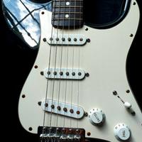 FENDER STRATOCASTER MEX