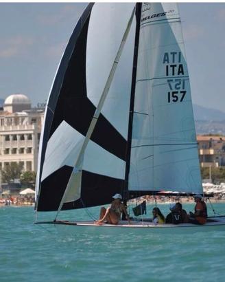 Barca a vela deriva  LIGHTINING