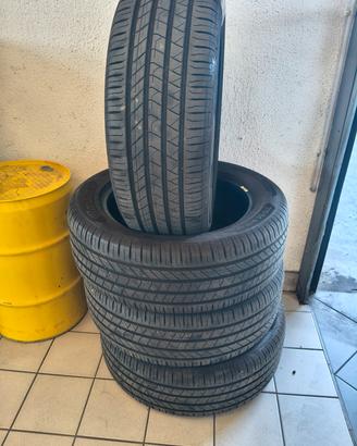 Gomme Barum 215/55 R17 V - Usate 5000 km
