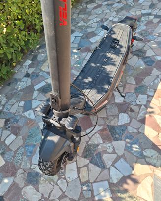 monopattino elettrico velocifero one x
