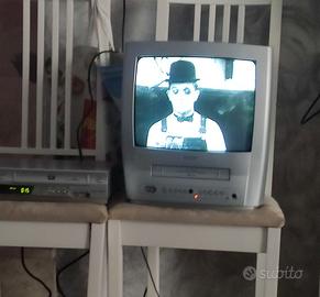 Televisore CRT Philips con VHS anni 90