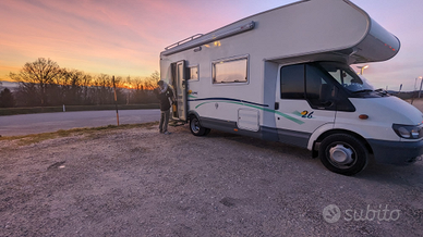 Camper ford transit chausson