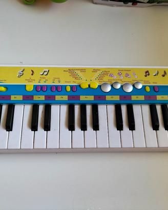 Pianola giocattolo 