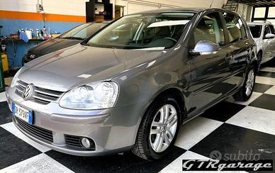VOLKSWAGEN - Golf - 1.6 5p. United