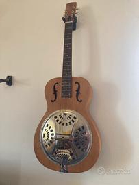 Dobro hound dog round neck