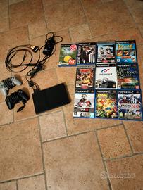 PlayStation  2 con 2 Joystick e 10 giochi 