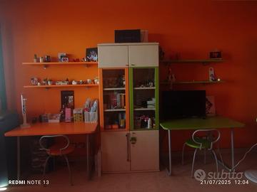 Stanza intera ideale per due bambini/ragazzi