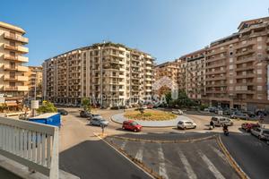 Ufficio 7 vani Con Terrazzo di 60 mq P.zza Tosti
