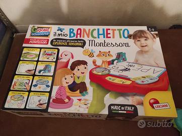 Banco scuola bambino Montessori