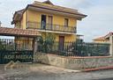 villetta-bifamiliare-con-terreno