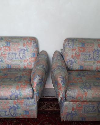 Poltrone con rivestimento in stoffa