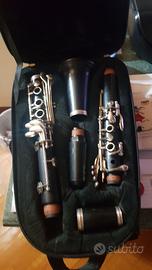 Clarinetto marca L.A. Ripamonti (italia )